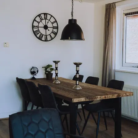 De Meerparel-8 Apartmán *