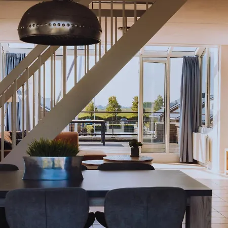 Apartmán De Meerparel-8 *